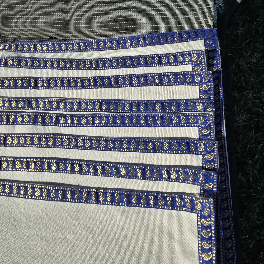 NEW Pier 1 Set of 8 Paisley Border Cotton placemats